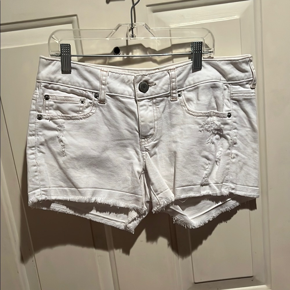 American Eagle Outfitters White Jean Shorts Distressed Frayed Hem